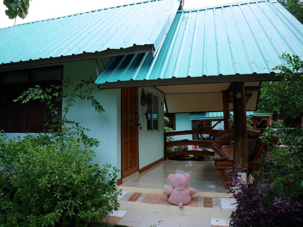 Loei Airport Homestay Екстер'єр фото