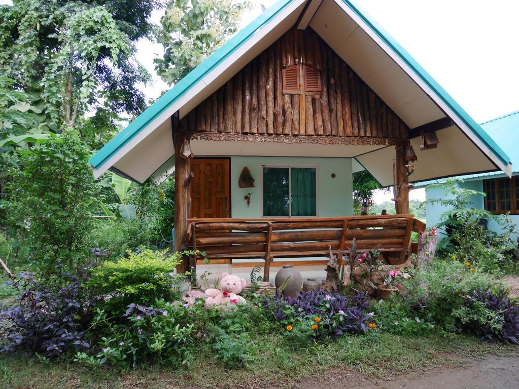 Loei Airport Homestay Екстер'єр фото