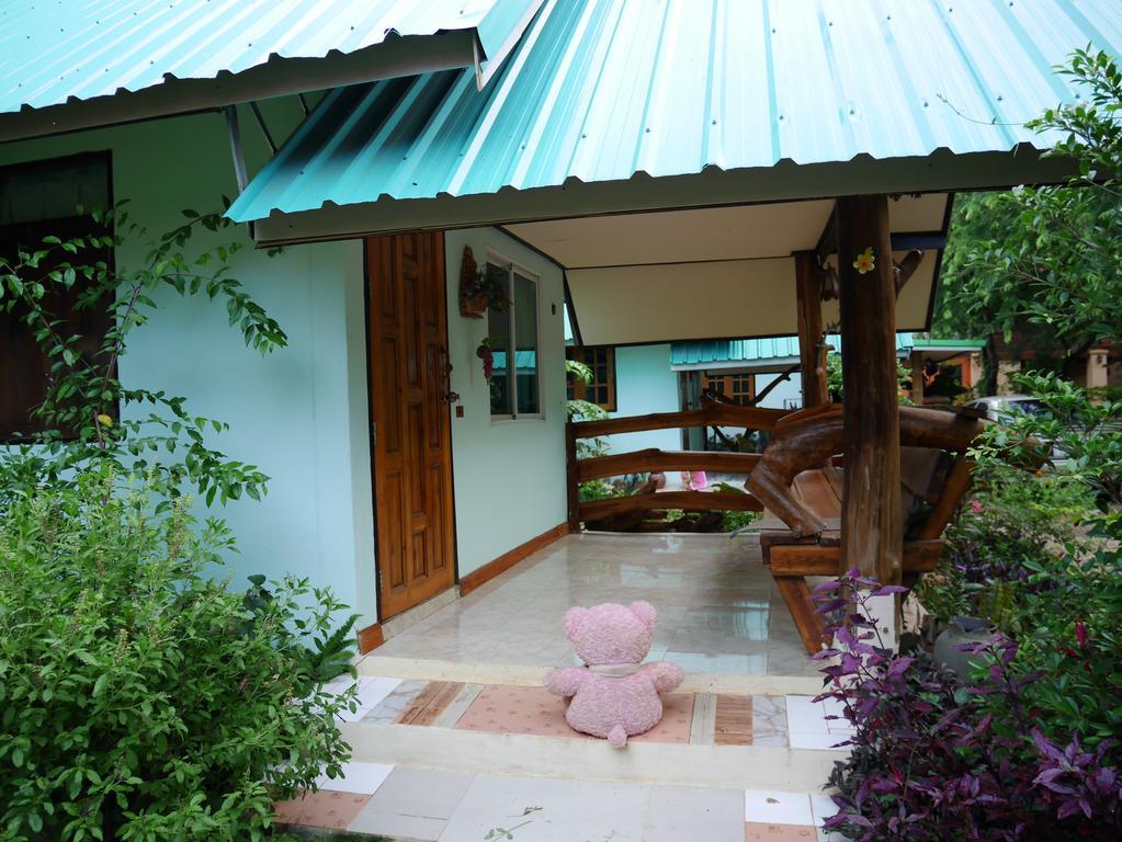 Loei Airport Homestay Екстер'єр фото