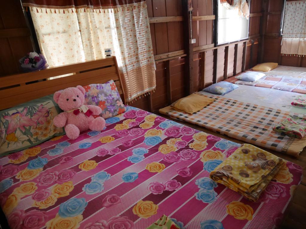 Loei Airport Homestay Екстер'єр фото