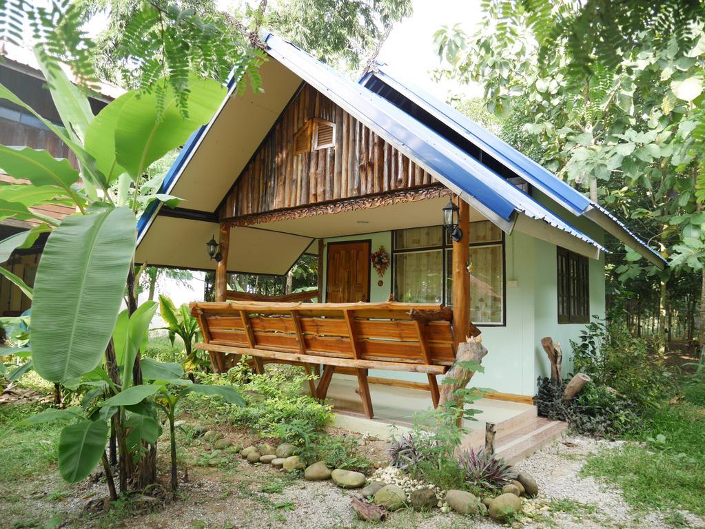 Loei Airport Homestay Екстер'єр фото